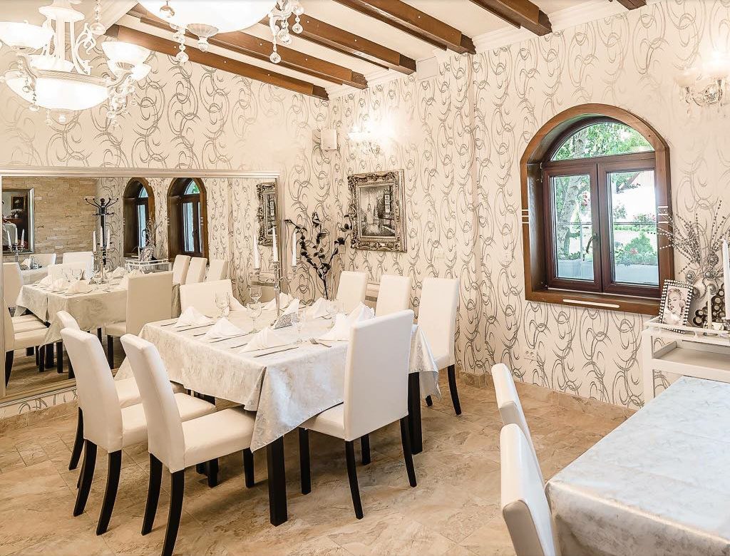 salon VIP Roco Izvin